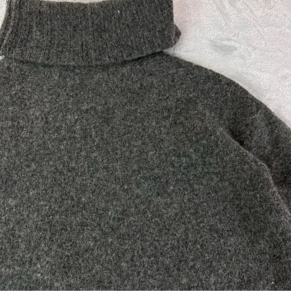 Moth Anthropologie Turtleneck Sweater Women's Small Grey Wool Blend Knit Minimal - Picture 14 of 16